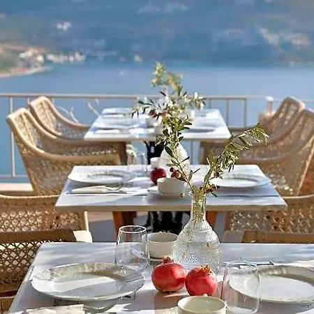 Akrolithi Boutique & Hotel