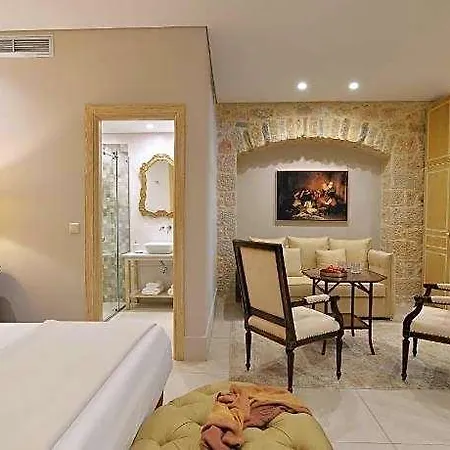 Otel Akrolithi Boutique & 3*