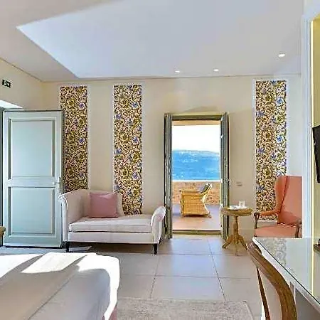 Otel Akrolithi Boutique &