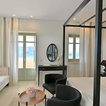 Akrolithi Boutique & 3*