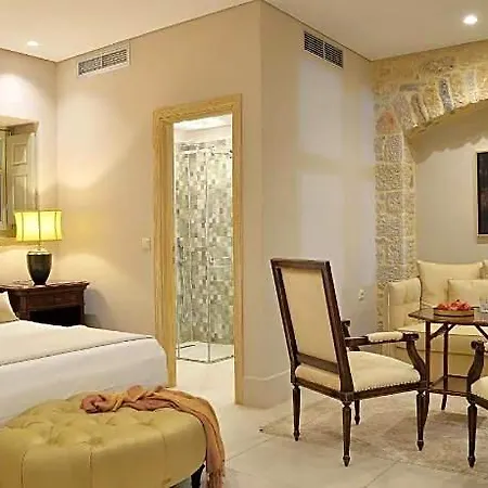 Otel Akrolithi Boutique & 3*