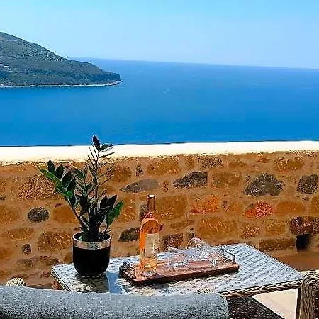 Otel Akrolithi Boutique & Karavostásion